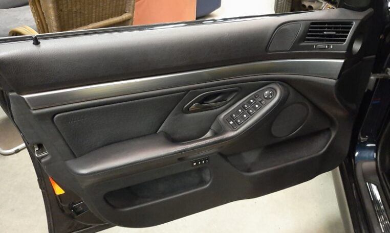 BMW M5 E39 Carbonschwarz Met Two Tone Zwart Leder 139000 Km 