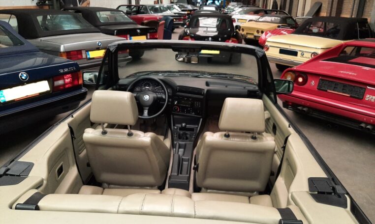 BMW 325i Cabrio E30 Diamantzwart Beige Leder 151000 Km