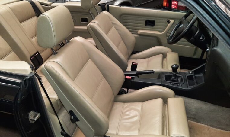 BMW 325i Cabrio E30 Diamantzwart Beige Leder 151000 Km