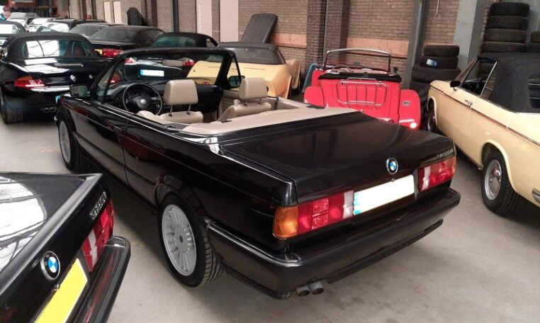 BMW 325i Cabrio E30 Diamantzwart Beige Leder 151000 Km