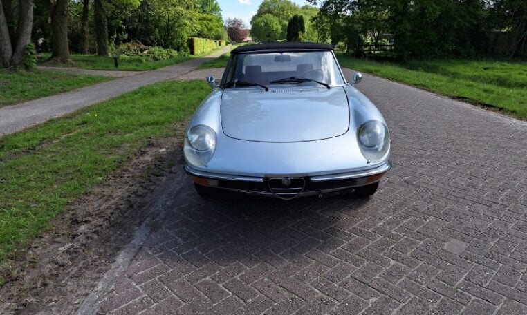 Alfa Romeo Spider 1600 Coda Tronca Zilver Met Rood Leder 0