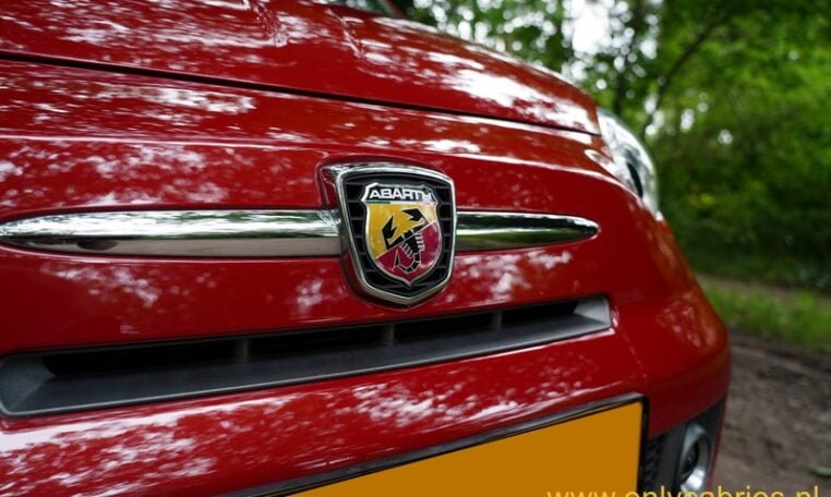 Fiat 500 Abarth 595 Bordeauxrood 0