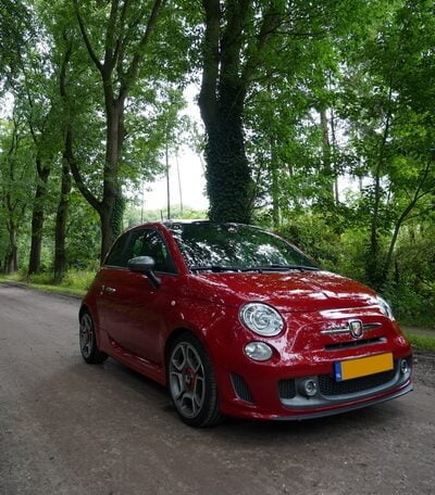 Fiat 500 Abarth 595 Bordeauxrood 0