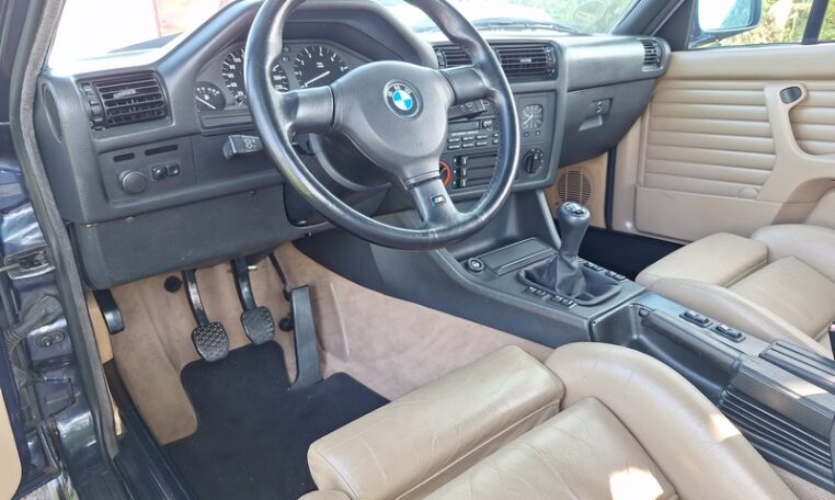 BMW 325i Cabrio E30 Royalblauw Met Beige Leder 158000 Km 0
